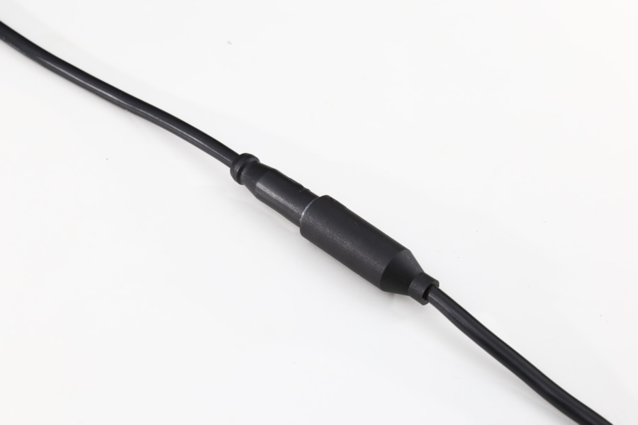 如何識別防水連接器的材料？